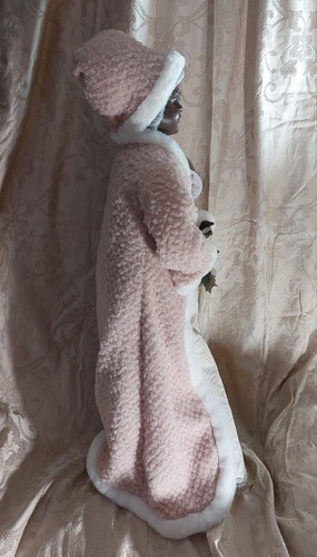 African American Mr. & Mrs. Santa Claus 34" Tall w/ Pink, Silver, & Ivory Robes - Picture 9 of 23
