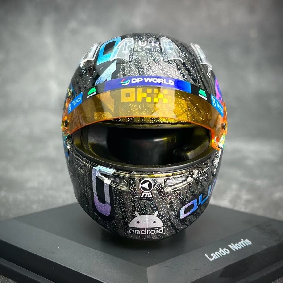 Spark 1/5 Helmet replica McLaren F1 Team Singapore GP 2023 Spark 1/5 Helmet replica McLaren F1 Team Singapore GP 2023