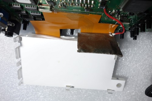 Yaesu VR-5000 LCD Ersatzteil lösen ""Zebrastreifen"" Problem - Bild 4 von 5