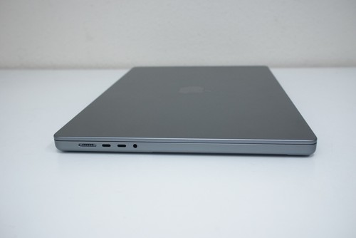 Apple MacBook Pro 2023 16 Inch 3.68 GHz M2 Max 512GB 64GB RAM 30C GPU A2780 - Picture 8 of 12