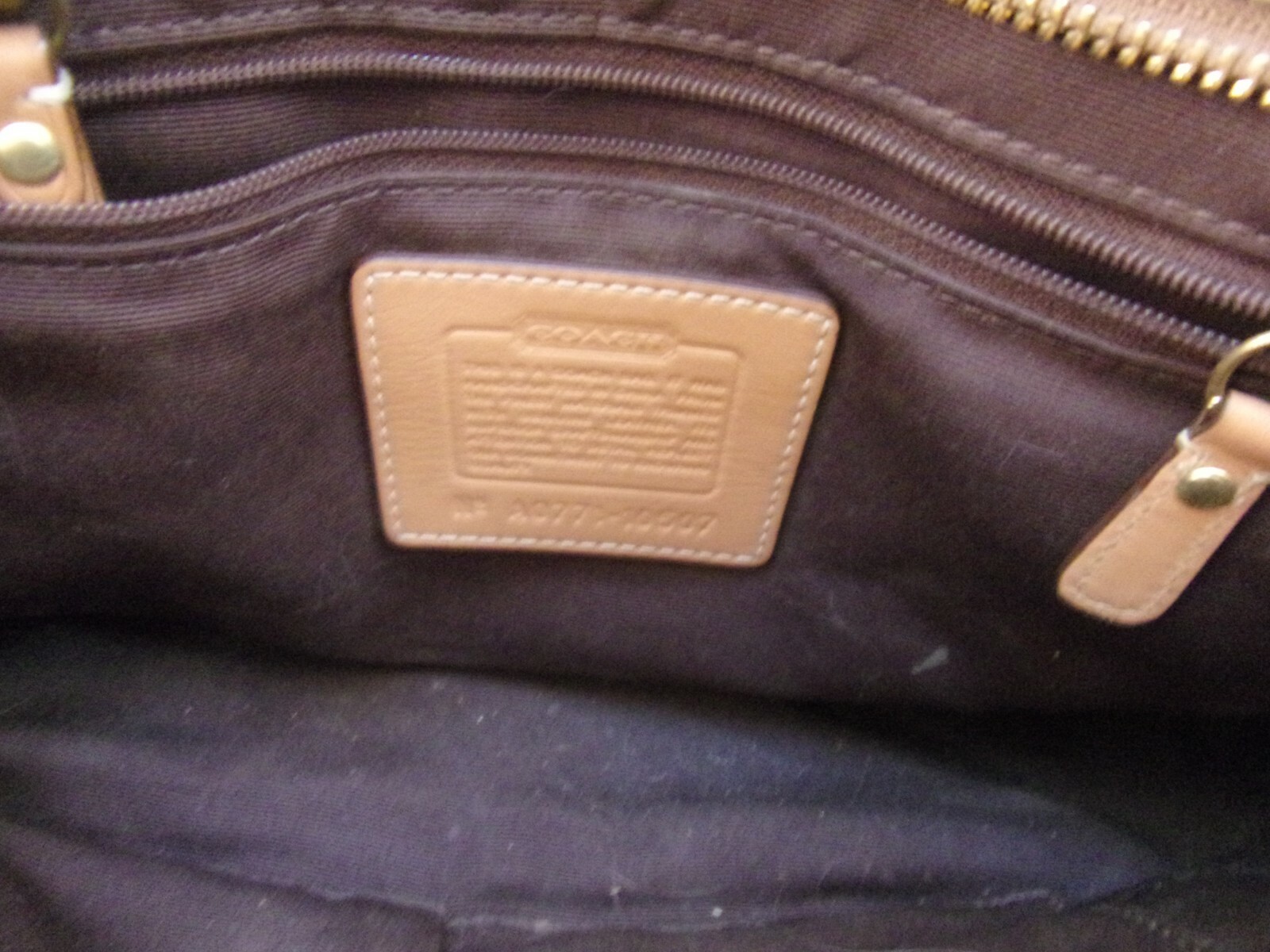 Coach Hamptons Carry All Signature Classic Tote & Wa… Gem