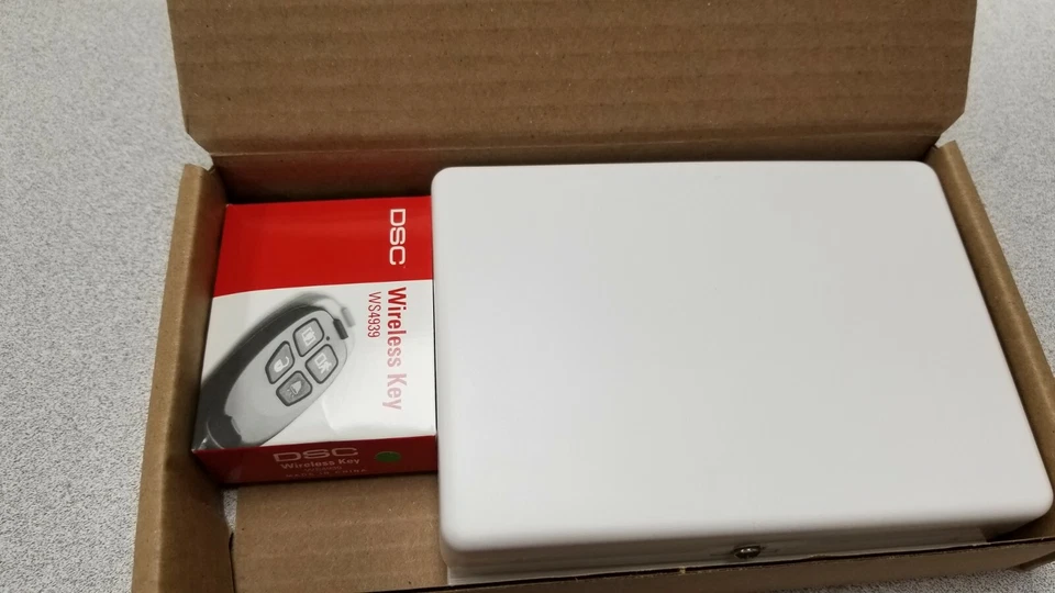 DSC RF5132WKK1-433 Power Series Wireless Receiver kit w/1- WS4939 key fob - Image 3 of 4