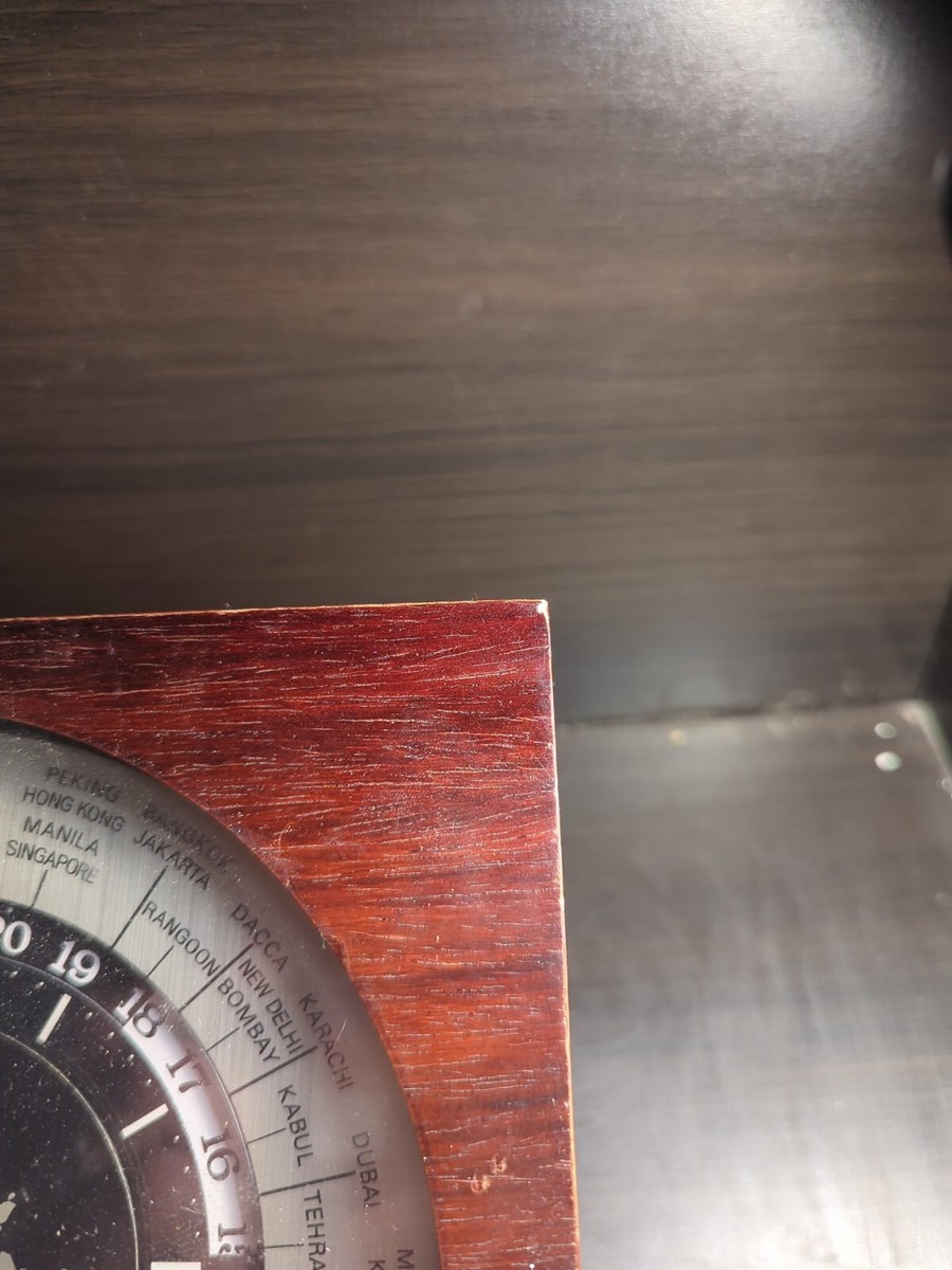 Seiko Quartz World Clock Time Red Airplane Vintage Working Desk