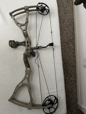 Bowtech General, RH, 70 LBS. DW, 26''-30'' DL, 31'' ATA, 315 FPS, 4.5 LBS. 80% L.O.