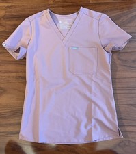 FIGS Women's Pink Catarina Scrubs Top Technical Collection Size XXS NWOT