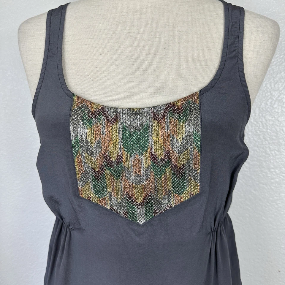 Top Ecote Urban Outfitters Pequeño Gris Seda Tribal Indie Boho Botón Espalda Y2K Foto 4 de 4