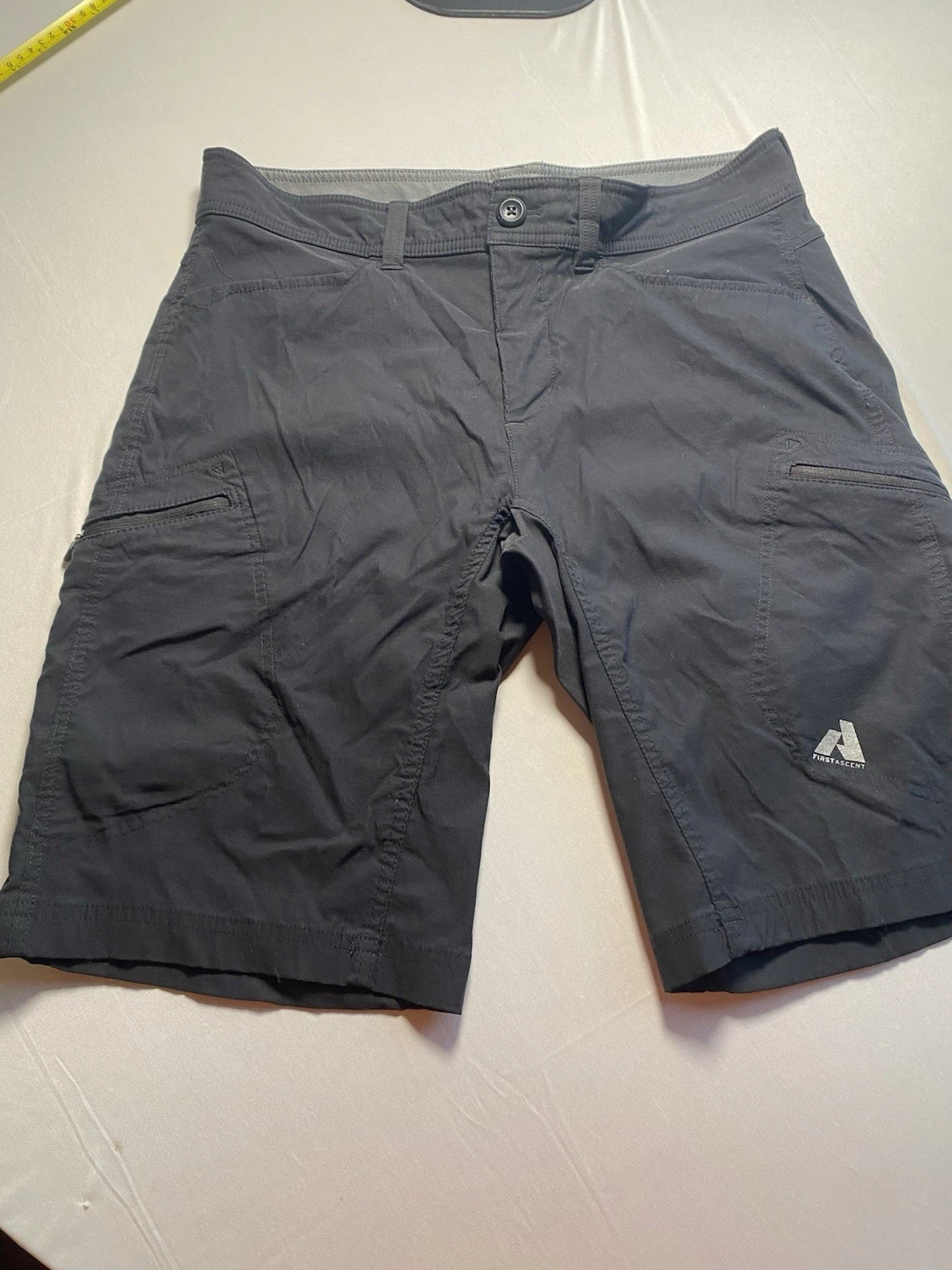 Eddie Bauer First Ascent Mens 34 Shorts Black Guide Nylon Spandex Hiking Cargo
