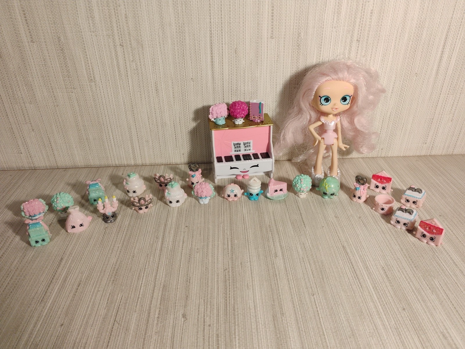 Shopkins Shoppies Bridie Fashion Spree and Ballet Piano Lot