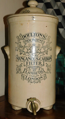 ANTIQUE BOTTLE DOULTONS NEW PATENT MAGANOUS CARBON FILTER LONDON LION & UNICORN 