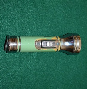 VINTAGE GIRL SCOUT FLASHLIGHT