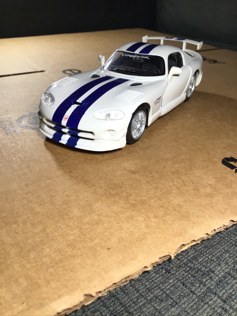 MODELER'S (1/24) ダッジ VIPER GTS-R Building Revell 1/24 Dodge Viper GTS scale model car kit