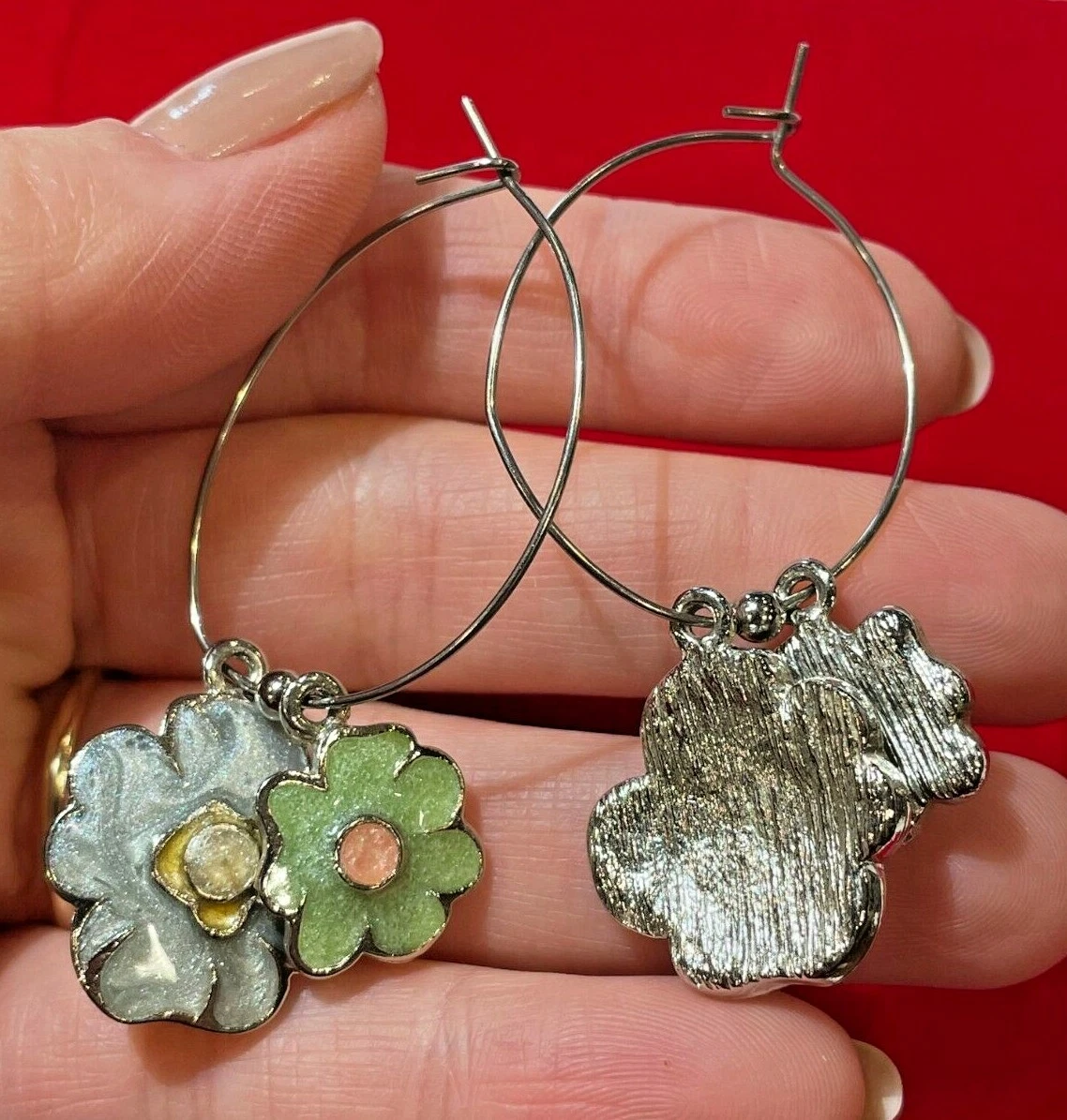 Vintage Hoop Dangle Daisy Flower Charms Pearly Green Enamel
