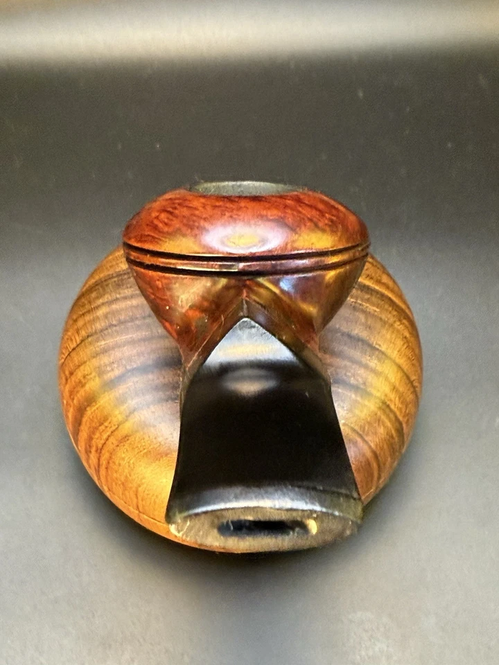 Tom Howard Artisan / Comedian  Bulldog Tobacco pipe - Professionally Restored - Image 4 of 4