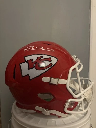 Patrick Mahomes Signed Full Size Replica  Helmet (Kansas City Chiefs)