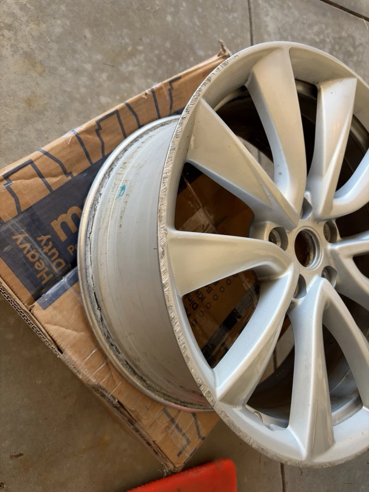 Llanta deportiva original de 19 pulgadas Tesla 3 modelo 19 2017-2021104422400A 104422400B Foto 2 de 3