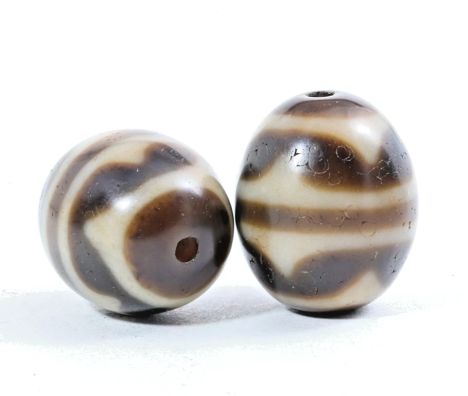 Himalayan Tibetan Nepalese Cultures Dzi Zee Double Tasso Prayer Amulet Mala Bead - Image 2 of 4