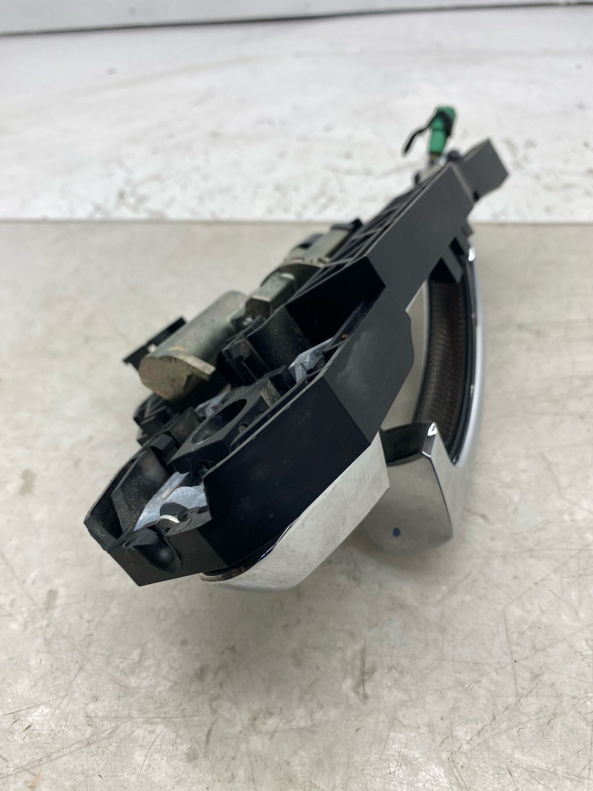 2010-2020 BENTLEY MULSANNE OEM FRONT RIGHT OUTSIDE DOOR HANDLE CHROME 3Y0837886