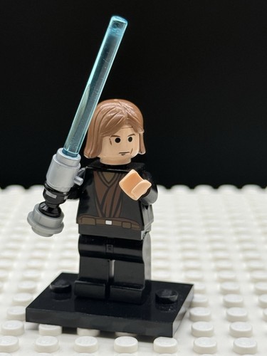 LEGO Star Wars Minifigure: Anakin Skywalker - Light-up Lightsaber (sw0121) (7257 - Picture 7 of 10