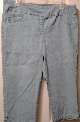 RUBY RD Light Wash Denim Capris Size 16 Petite