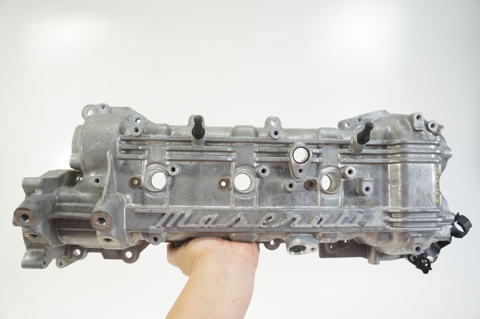 14-2019 maserati ghibli 3.0l v6 right passenger side engine valve cylinder cove