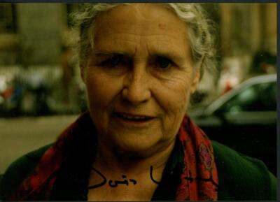 DORIS LESSING signed 5x7 photo | Writer for ''Adore'' & ''Maupassant'' - autograph