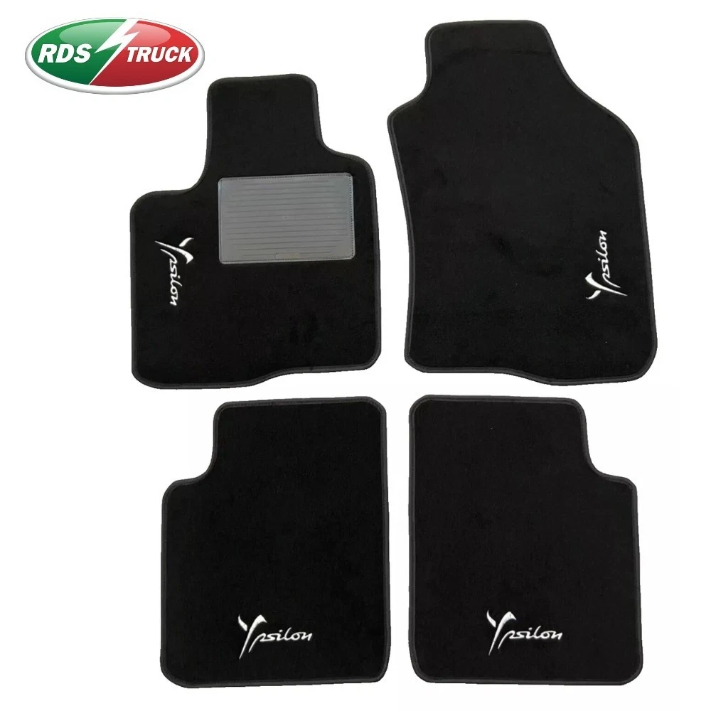 Nuovi tappetini anteriori per Lancia Ypsilon 2011-2015