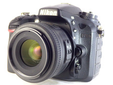 Corpo fotocamera reflex digitale Nikon D7100 24,1 megapixel + obiettivo AF-S Nikkor 35 mm f1,8 set Giappone