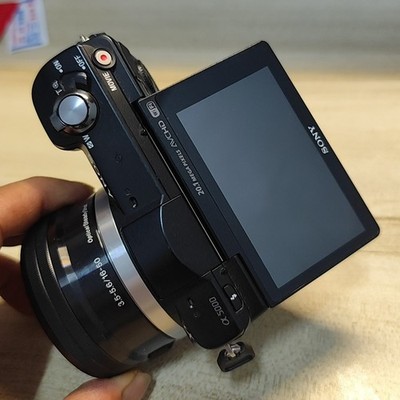 Sony Alpha A5000 Mirrorless Camera w/ PZ 16-50mm Lens 20.1MP Blink