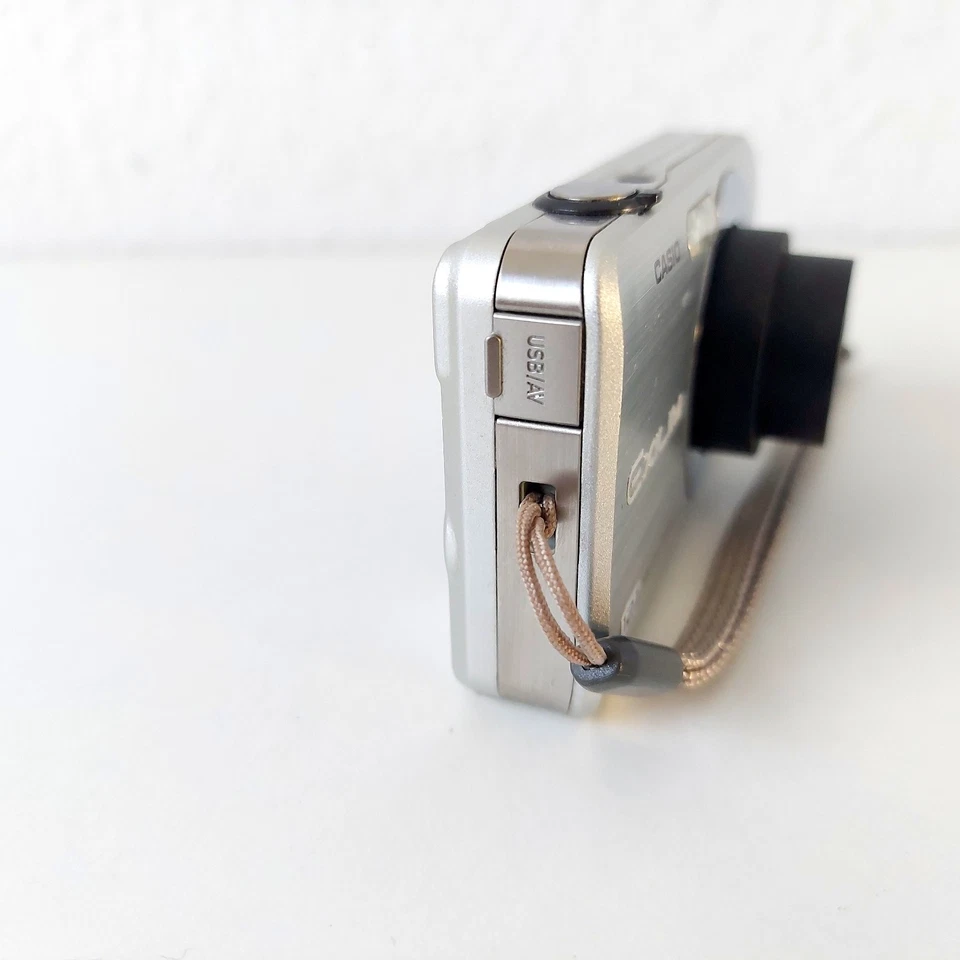 Casio Exilim EX-Z90 Silber kompakte Digitalkamera 12.1 M.P. - Bild 4 von 4