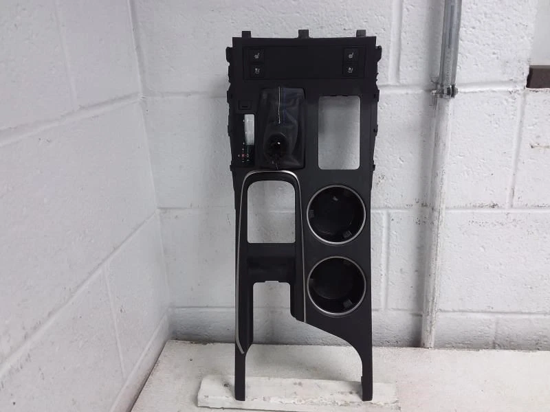 Console Centrale D'habitacle Pour Lexus RC350 2021 | Rouge EB33 | Pièce D'occasion OEM