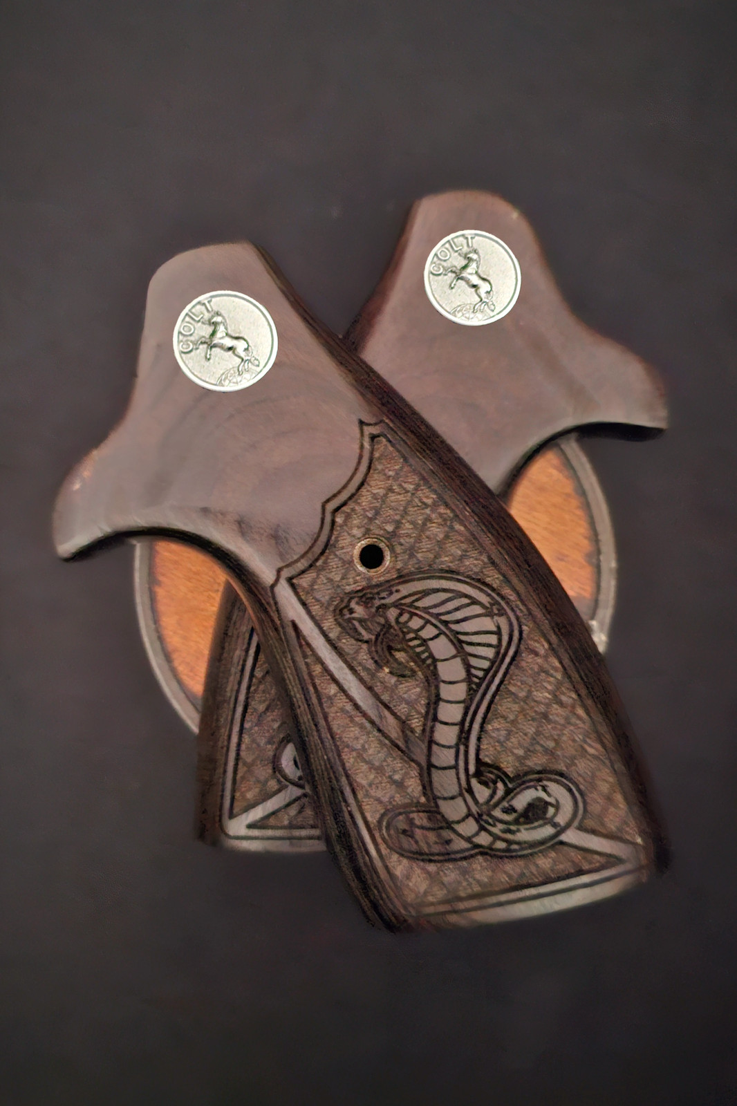 Colt King Cobra 2019-2025 Ext Target Grip "Double Dragons" Inset Cobra Opt Top