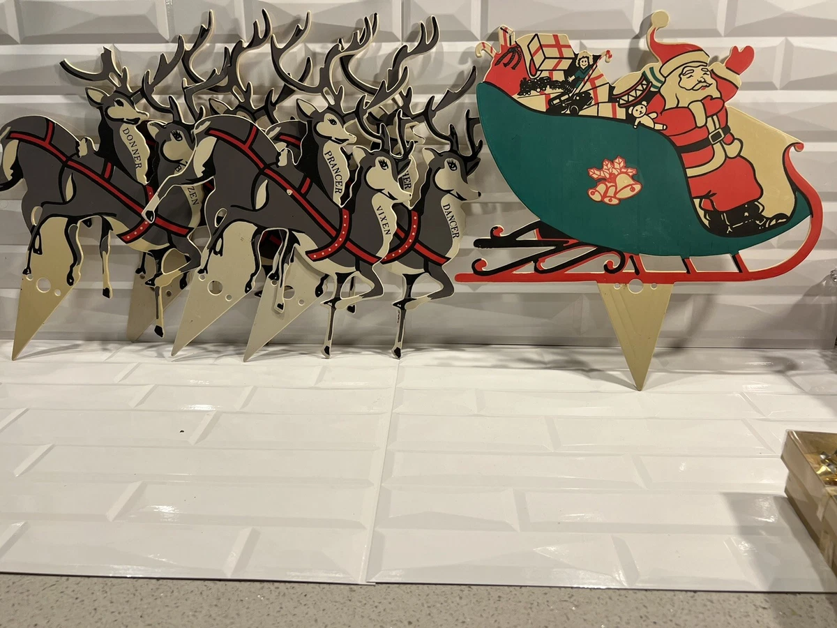 Aggregate 159+ plastic reindeer yard decorations super hot seven.edu.vn