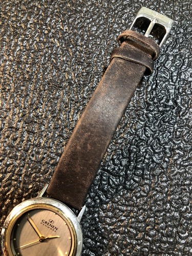 Reloj para mujer Grenen Denmark By Skagen con fecha tono plateado y dorado batería nueva - Imagen 11 de 23