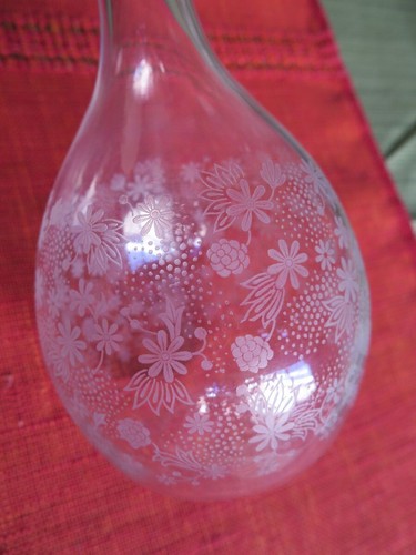 BACCARAT Floral Etched Carafe Vase Container Crystal Bottle - Picture 3 of 4