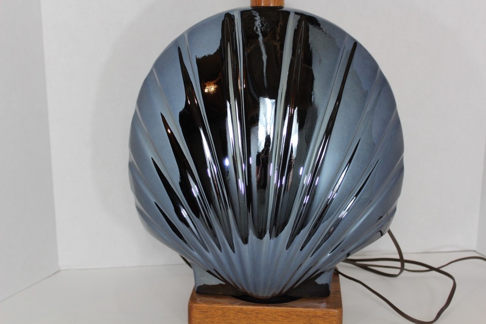 Vintage 60s Art Deco Metallic Ceramic Sea Shell Nautical Table Lamp - Thumbnail 2