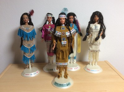 Konvolut Sammlung Lot Vintage Modern Collector Barbies Native Americans