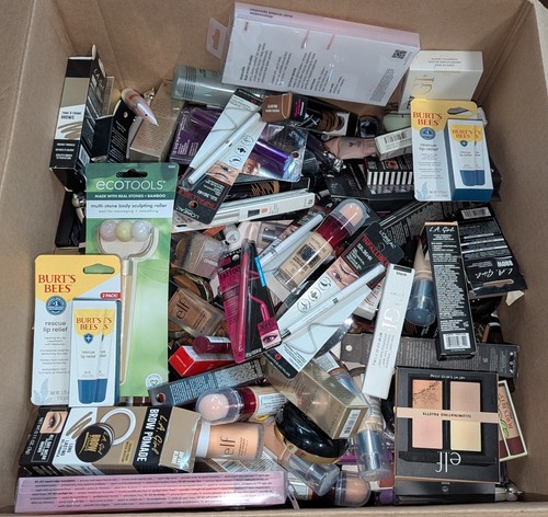 *SPECIAL PRICING* 100PCS ASSORTED MAJOR BRAND COSMETICS *NO NAIL POLISH