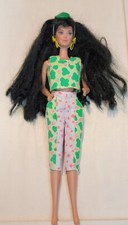 Vtg Mattel 1990 Barbie Hawaiian Fun Fashions  7254 On Kira Miko Doll EUC C317G