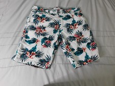 DENIM  FLOWER RICKY SINGH ADULT MENS 32 FLORAL SHORTSSAILBOAT BEACH