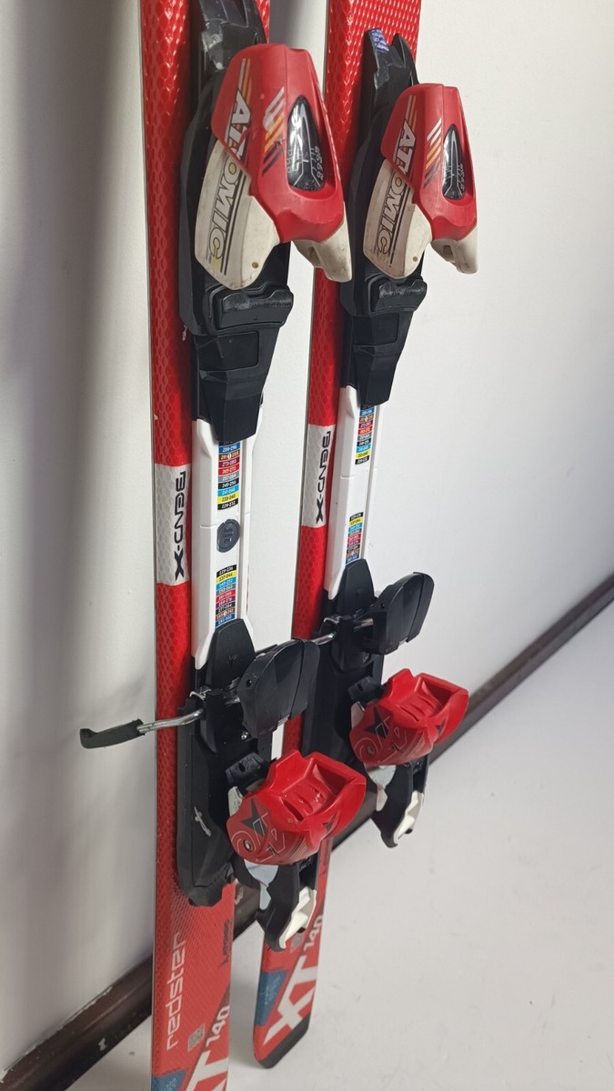 Atomic Redster XT 140cm Ski + Atomic 7.5 Bindings Winter Atomic Redster XT 140cm Ski + Atomic 7.5 Bindings Winter