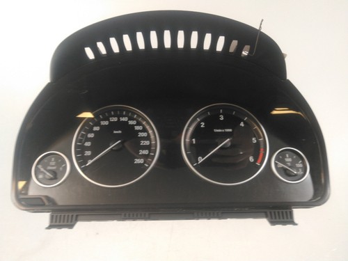 Kombiinstrument Display BMW F10/F11/F18 09-17 525d mk1 N47-D2 N47-D20D 621093589