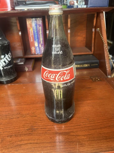 Vintage Unopened Coca-Cola 32 FL OZ Glass Bottle 1980s Collectible