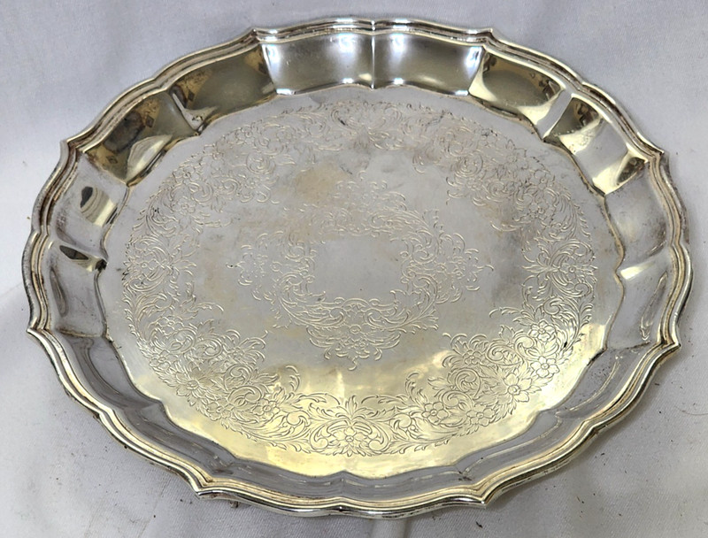 EG Webster & Sons 10” silverplate sandwich plate/tray with clawball feet #3570