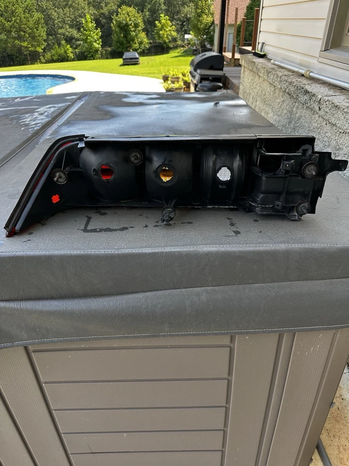 PAR DE LUCES TRASERAS CHEVROLET CAMARO 1982-1992 Z28 RS BERLINETTA ORIG GM OEM LH RH Foto 3 de 4