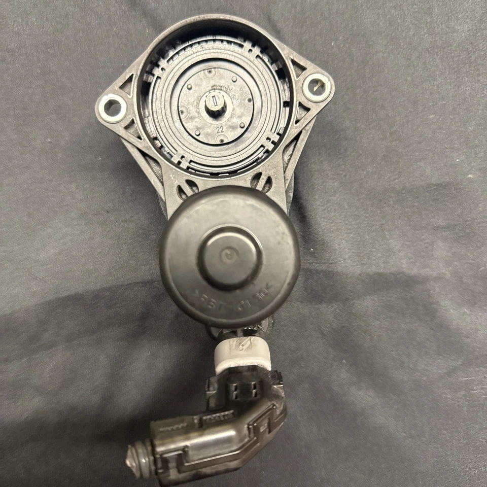 Conjunto de actuador de freno de estacionamiento genuino TOYOTA CAMRY AXVA7# 18-22 46310-33010 OEM (R Foto 3 de 4