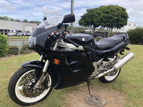 Suzuki GSXR 1100 1997 - Picture 10 of 24