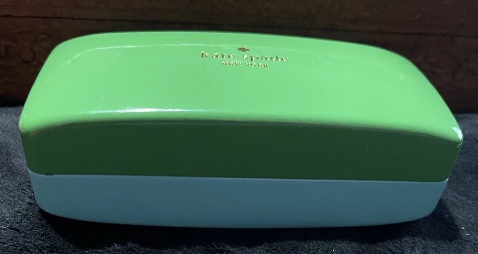 Estuche rígido Kate Spade azul verde con caparazón de almeja con tela de vidrio Foto 2 de 4