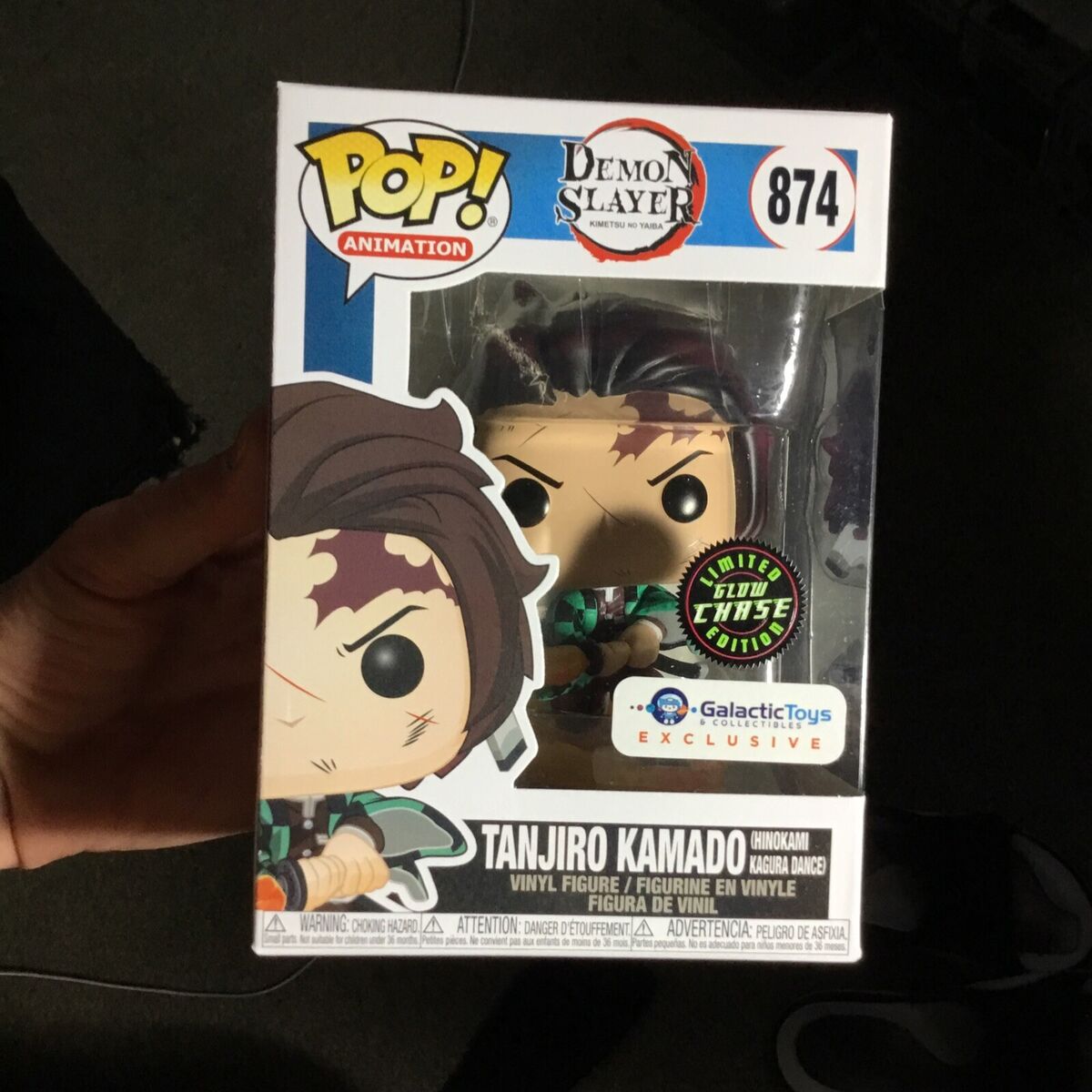 Funko Pop! Demon Slayer Tanjiro Kamado #874 Glow Chase Funko Pop! Demon Slayer Tanjiro Kamado #874 Glow Chase