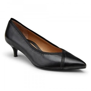 vionic black pumps