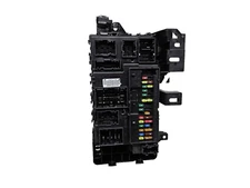 18-20 Mustang kick panel fuse box JR3Z15604B